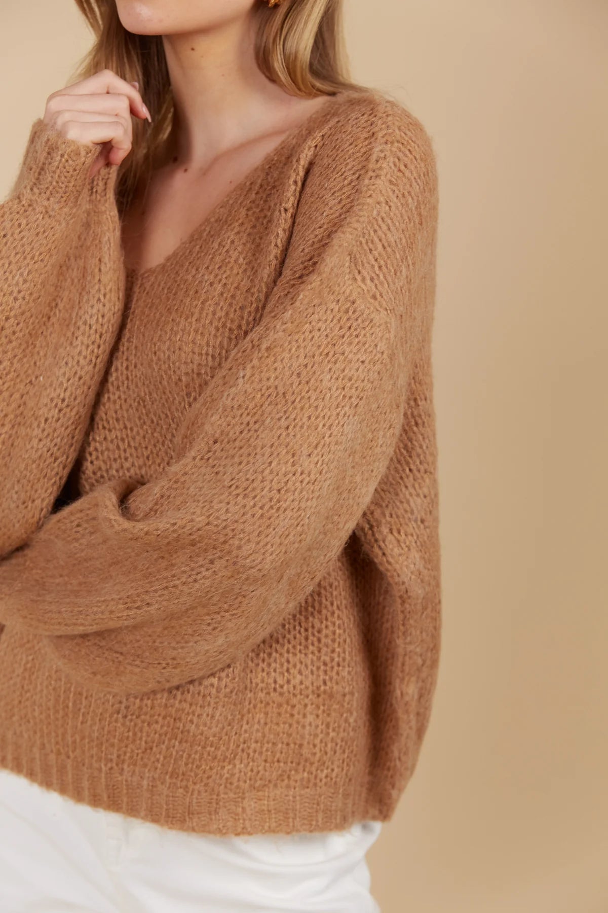 Isle of Mine - Pallas V Neck Jumper