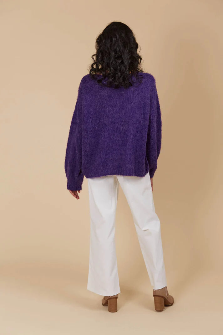 Isle of Mine - Pallas V Neck Jumper