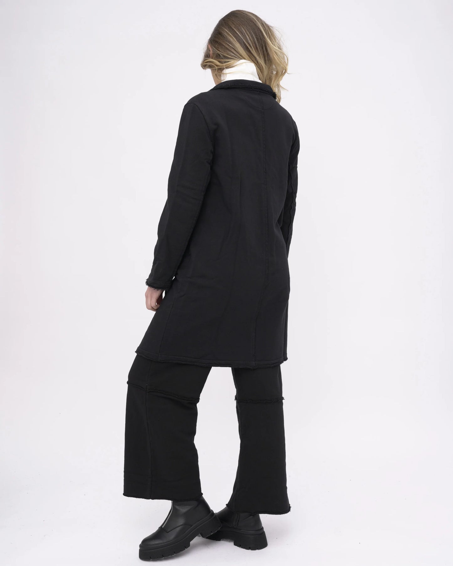 Amici by Baci - Single-Breasted Raw Seam Overcoat Black - 8101388BLKXS