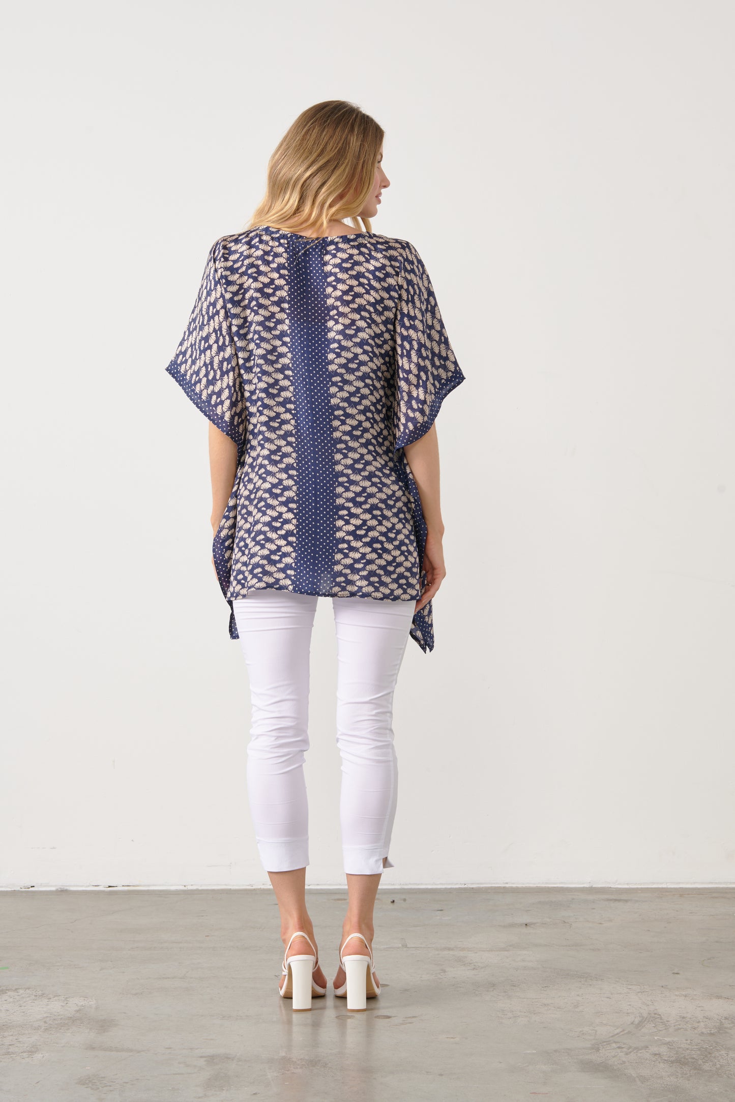 Holmes & Fallon - Jacket Kaftan Style W/Ginko Leaf Print