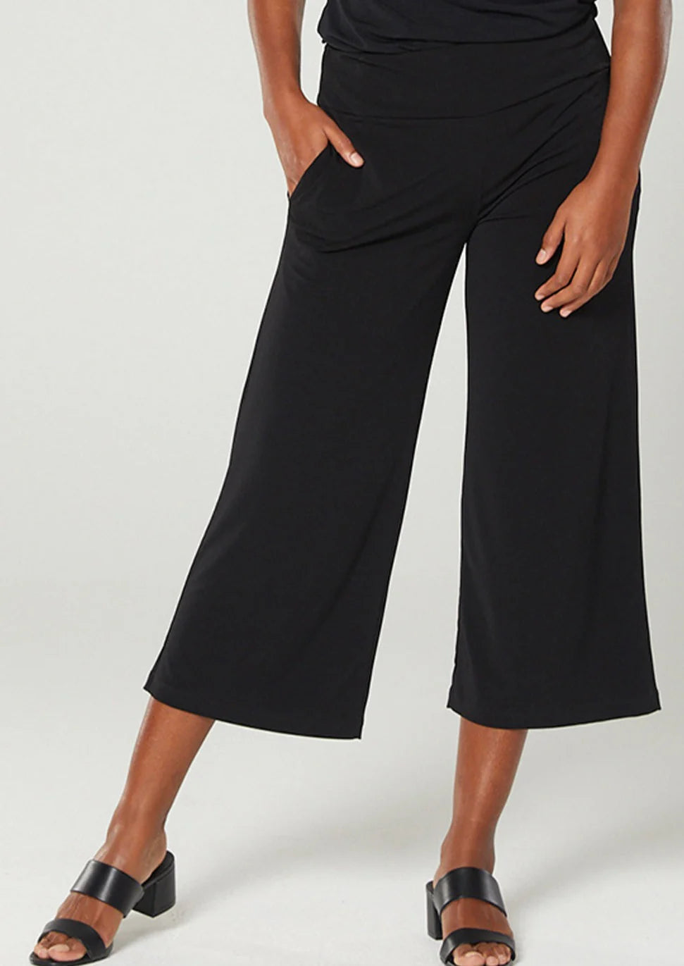 Philosophy Australia - Lundie 7/8 Culotte Pant Black