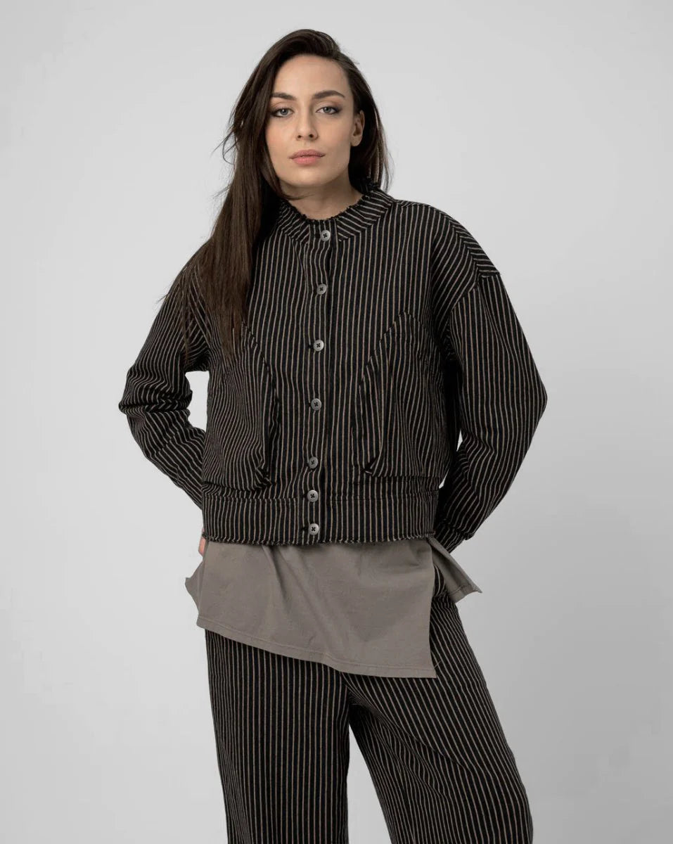 Baci - Cropped Band Collar Striped Jacket Black Stripe - 306119BLKSTRXS