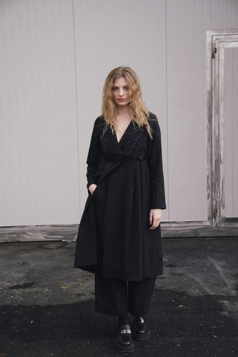 Baci - Dust Coat Pleated Dress Powder - 7002191BLKXS