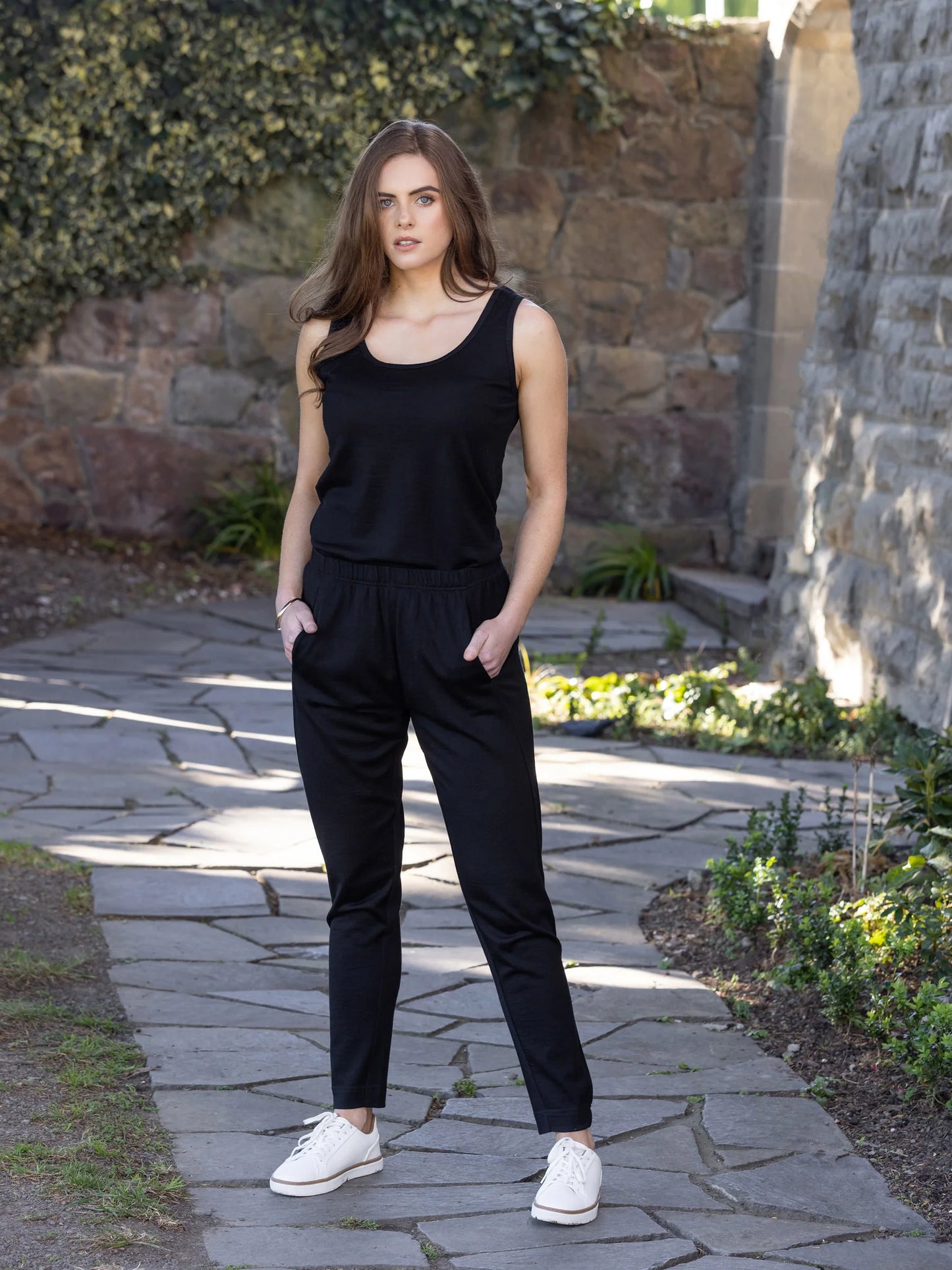 Vassalli - 100% Merino Relaxed Pull On Pant with Half Elastic Cuff Black 5956