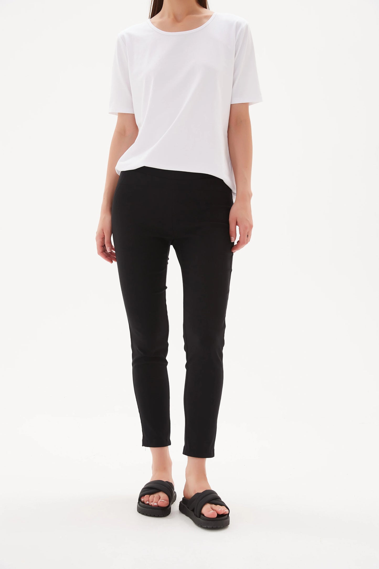 Tirelli - Straight Crop Pant High Ankle - Black