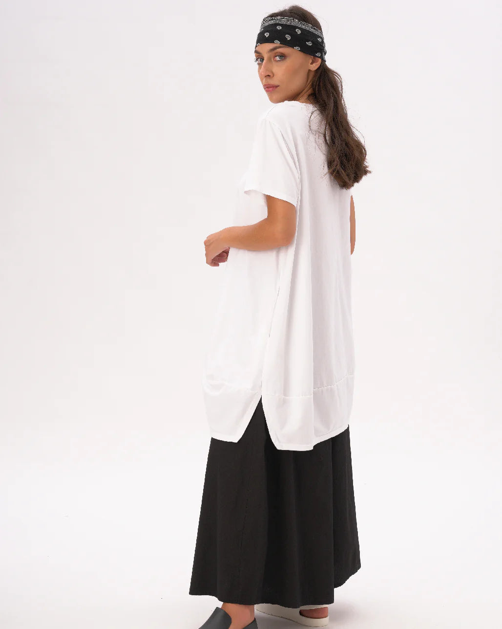 Baci - Split Hem Crewneck T-Shirt Dress in Light Camel | 11072616