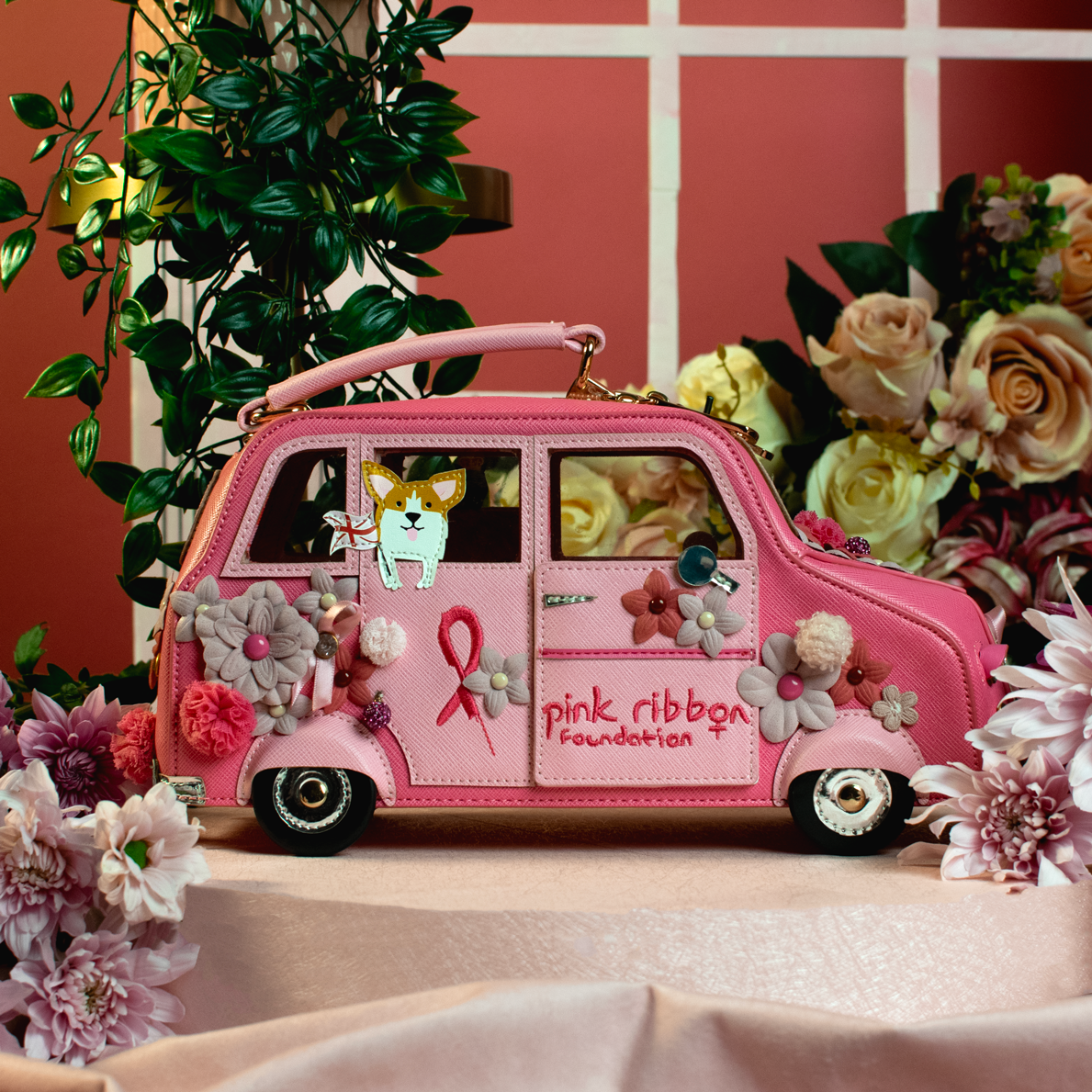 Vendula London -  Pink Ribbon London Cats & Corgis Floral Pink Taxi