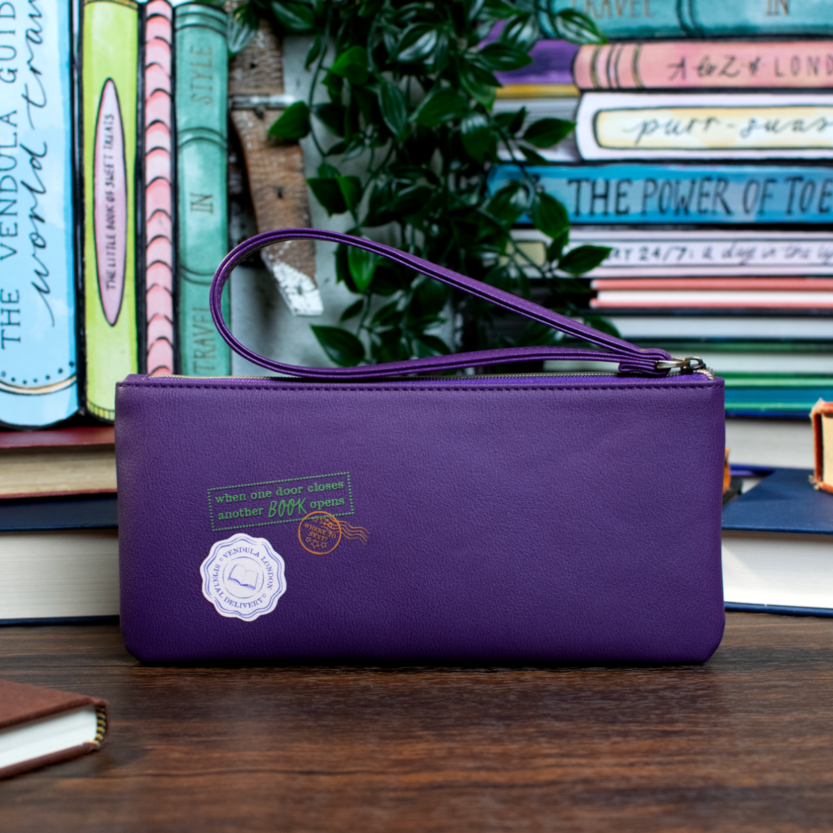 Vendula London - Travelling Library Bellamy Wallet