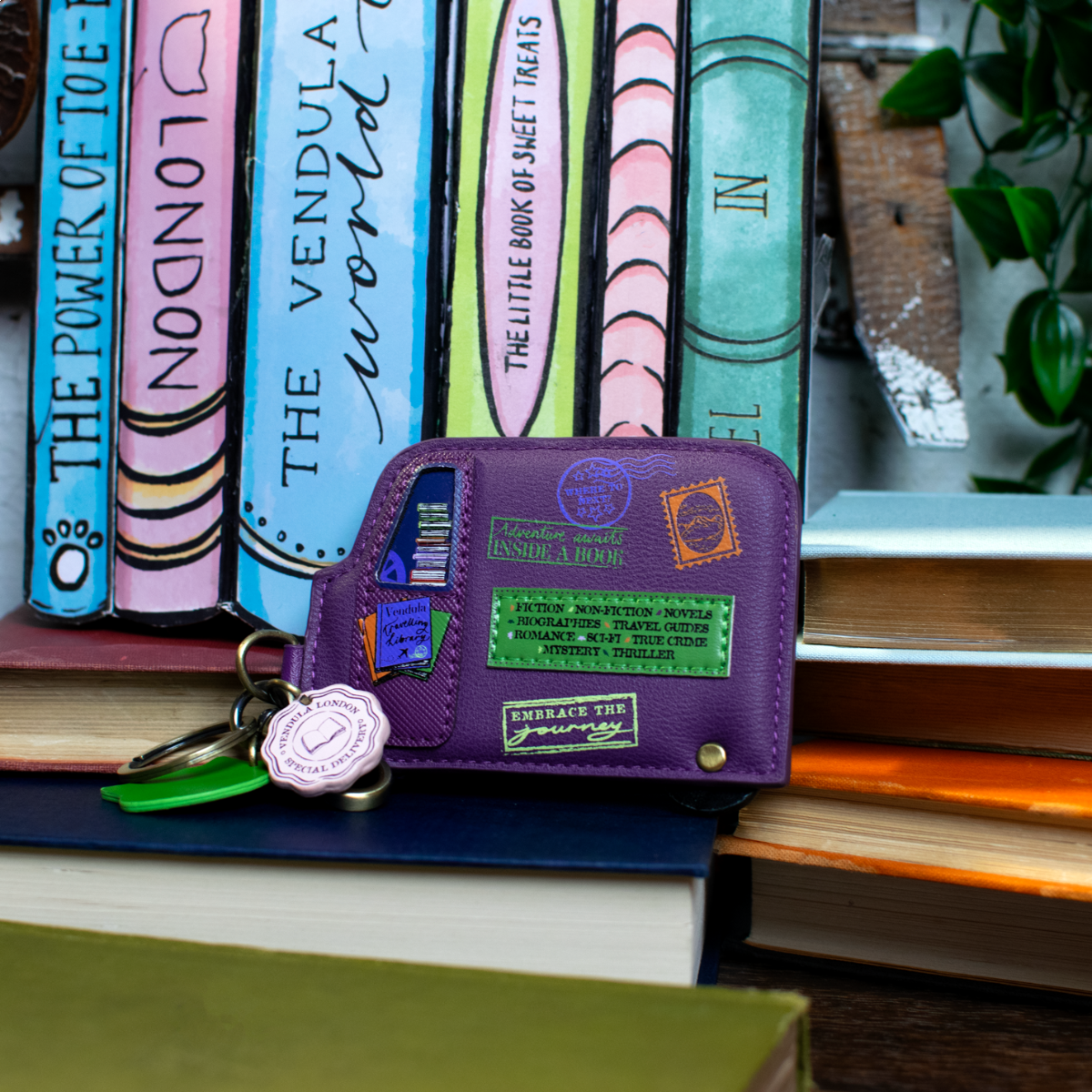 Vendula London - Travelling Library Key Charm