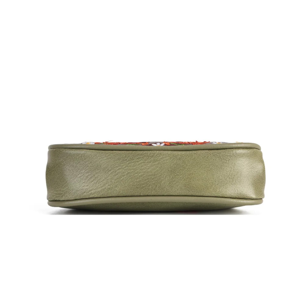 Vendula London Amber Garden Flower Shop Clipper Coin Purse