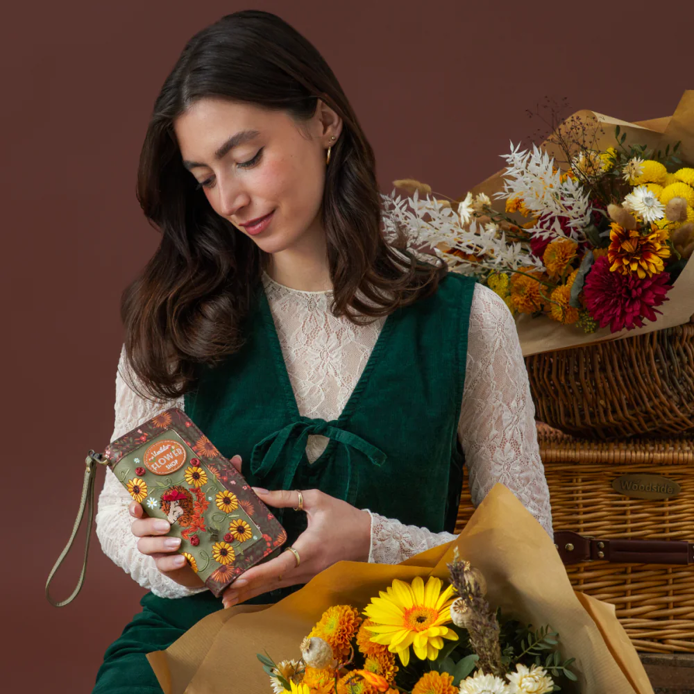 Vendula London Amber Flower Universal Phone Case