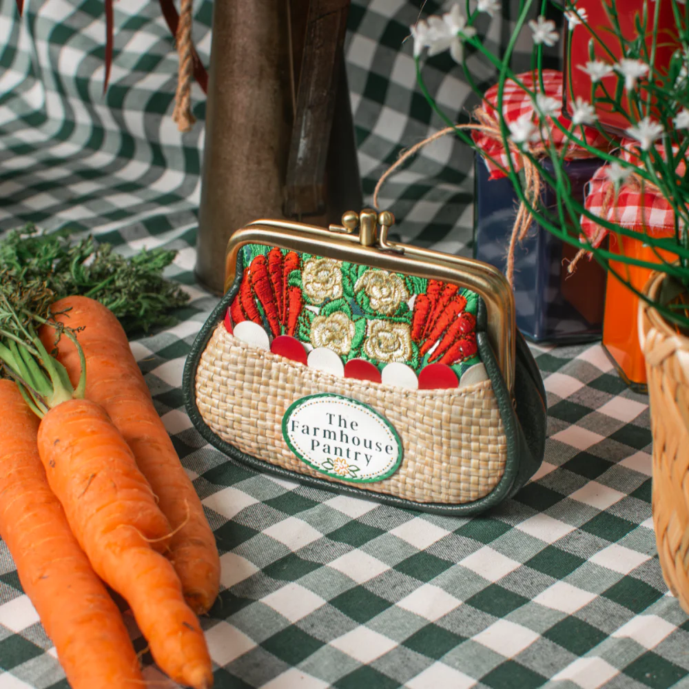 Vendula London Farmhouse Pantry Clipper Coin Purse